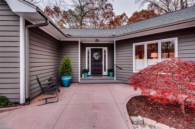 542 Pinewood Rd, Asheboro, NC 27205 - photo 2