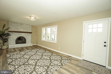 909 Maple Ave, Atco, NJ 08004 - photo 5