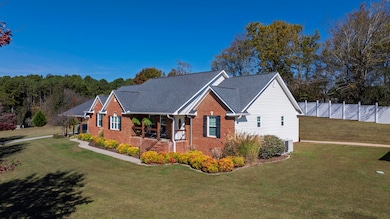 201 Twin Meadows Dr, Dayton, TN 37321 - photo 4