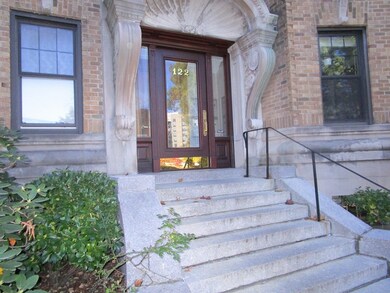 122 Riverway unit 5, Boston, MA 02215 - photo 2