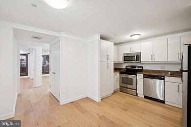Parc Rittenhouse unit 424, Philadelphia, PA 19103 - photo 2