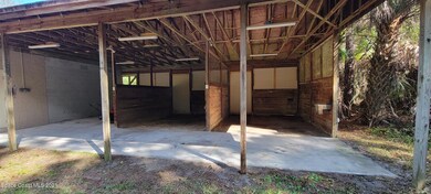 2502 Meadow Ln, Cocoa, FL 32926 - photo 2