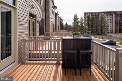 3743 Signal Knob Ct, Falls Church, VA 22041 - photo 5