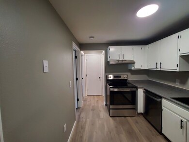 20 Wolf Rd unit 45, Lebanon, NH 03766 - photo 4