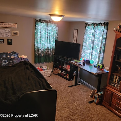 223 Mahanoy St, Nuremberg, PA 18241 - photo 5