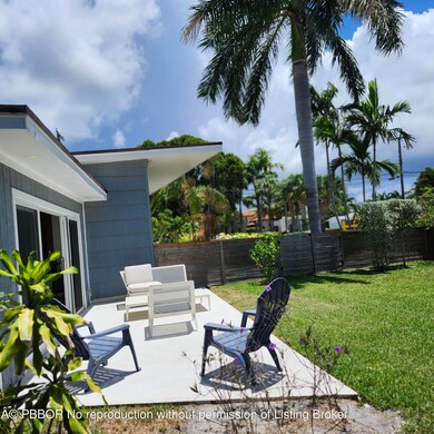 5 Zana House Patio- Side