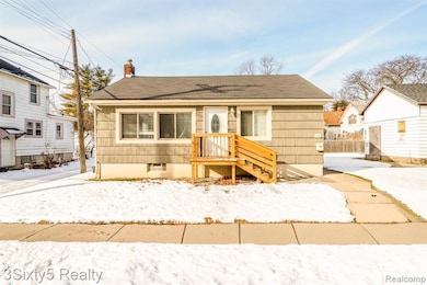 314 Half St, Monroe, MI 48161 - photo 2