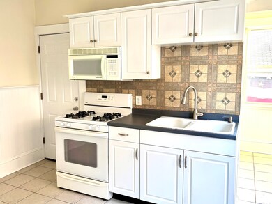 129 Post Rd, Fairfield, CT 06824 - photo 6