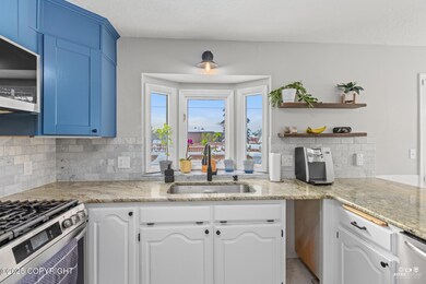 303 W Arlington Ave, Soldotna, AK 99669 - photo 7