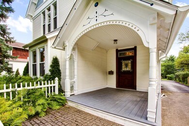 489_E_North_Broadway-front porch