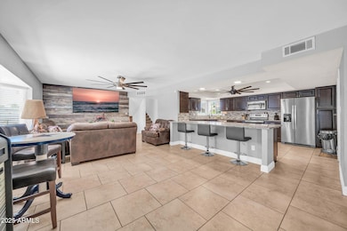 3402 W Crocus Dr unit 4, Phoenix, AZ 85053 - photo 3