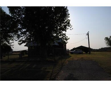 50230 S 670 Rd, Colcord, OK 74338 - photo 5