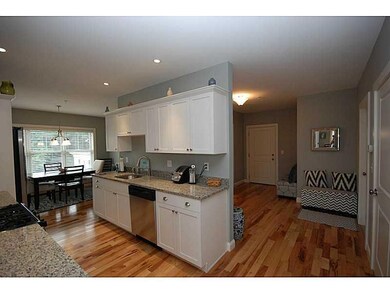 72 Ocean St unit 304, South Portland, ME 04106 - photo 4