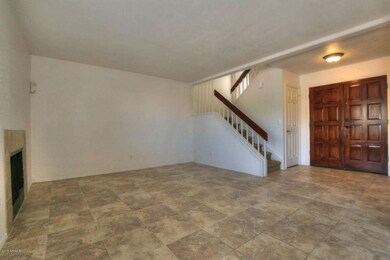 328 E Larkspur Ln Tempe AZ-large-004-7-L