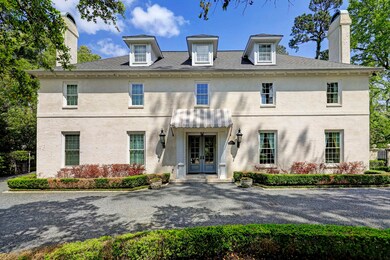 A villa in Antibes? A home in the Hamptons? A Bel