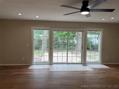 1818 S Ash Place, Broken Arrow, OK 74012 - photo 3