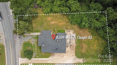 8209 Moores Chapel Rd, Charlotte, NC 28214 - photo 3