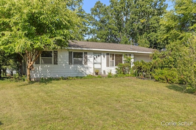 5315 Pinebrook Ave SE, Grand Rapids, MI 49548 - photo 2