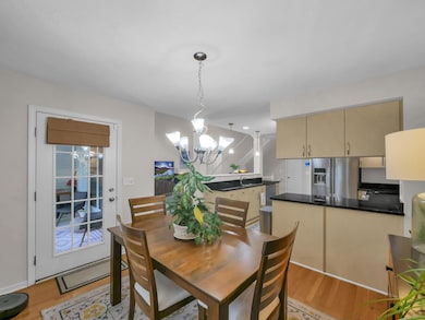 7-web-or-mls-1235-shagbark-rd