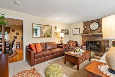 838 Pond St, Franklin, MA 02038 - photo 6