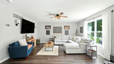 1042 Sicilian Passage, Fort Wayne, IN 46818 - photo 6