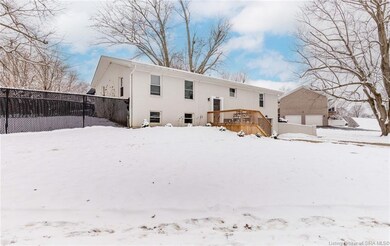 2828 Andrea Dr, Floyds Knobs, IN 47119 - photo 4