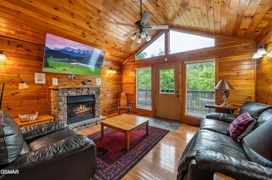 326 Village Way, Pigeon Forge, TN 37863 - photo 2