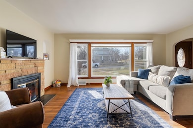 1804 Tremont St, Cedar Falls, IA 50613 - photo 3