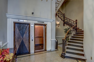 10 N Main St unit 401, Memphis, TN 38103 - photo 3