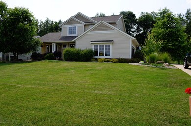 853 Soren Ct SE unit 5, Lowell, MI 49331 - photo 2