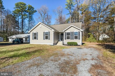 372 Monroe Dr, Colonial Beach, VA 22443 - photo 2