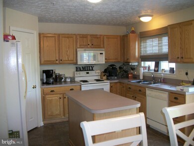 512 June Apple Ct, Abingdon, MD 21009 - photo 4