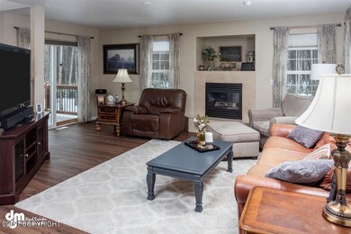 06-Living Room_DMD_2156-Edit