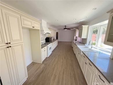 13474 Hubbard St, Sylmar, CA 91342 - photo 5