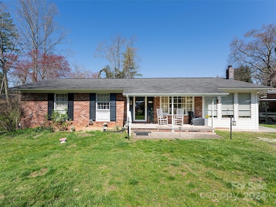 26 Imperial Ct, Asheville, NC 28803 - photo 2