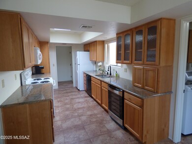 5110 N Placita Del Lazo, Tucson, AZ 85750 - photo 5