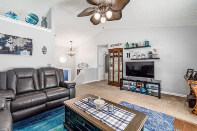 2928 Daisy Ln, Columbus, OH 43204 - photo 5