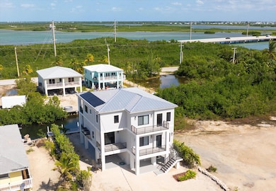 27433 Antigua Rd, Summerland Key, FL 33042 - photo 2