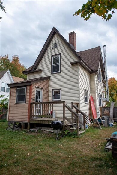 8 Foster St, Plymouth, NH 03264 - photo 2