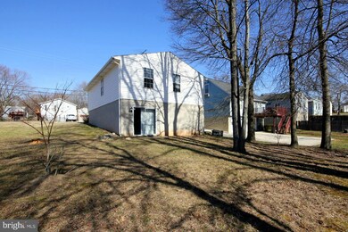 12813 Duckettown Rd, Laurel, MD 20708 - photo 5