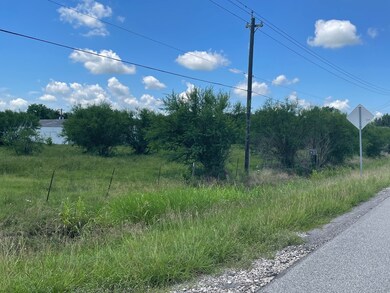 2065 Kroesche Rd, Rosenberg, TX 77471 - photo 5