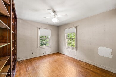 4403-Fulton-Dr-Knoxville-TN-11