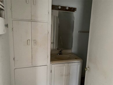 9737 Shady Ln, Houston, TX 77093 - photo 4