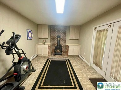 7501 Spring Creek Rd, MacUngie, PA 18062 - photo 3