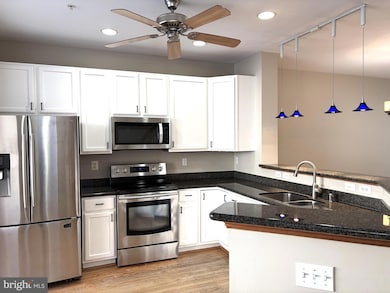 623 Trout Run Ct, Odenton, MD 21113 - photo 4