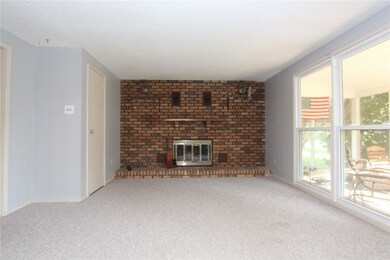 315 Stanley Ave, Mattoon, IL 61938 - photo 3