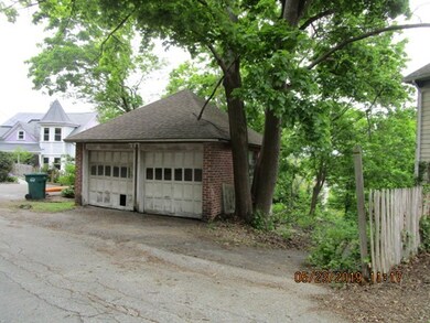 51 Pleasant St, Uxbridge, MA 01569 - photo 3