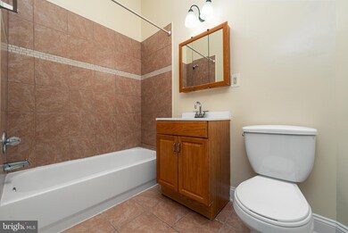 1709 Saint Paul St unit 3, Baltimore, MD 21202 - photo 4