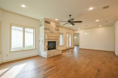 3216 Fountain Way, Granbury, TX 76049 - photo 3