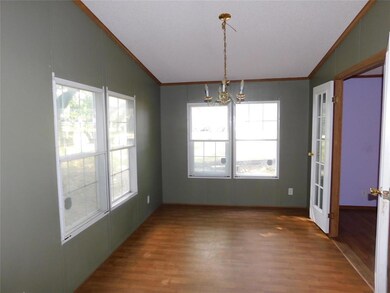 145 Blue Moon Ct, Springtown, TX 76082 - photo 4